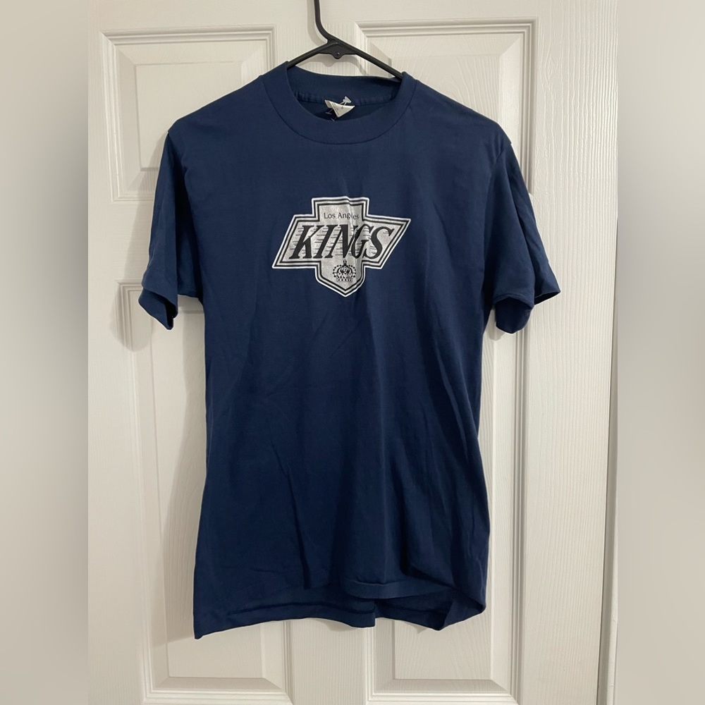 los angeles kings shirt size medium used